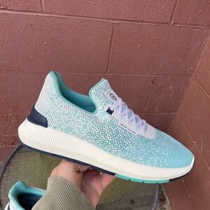 New Peter Millar Women's Hyperlight Apollo Sneakers Size 7.5